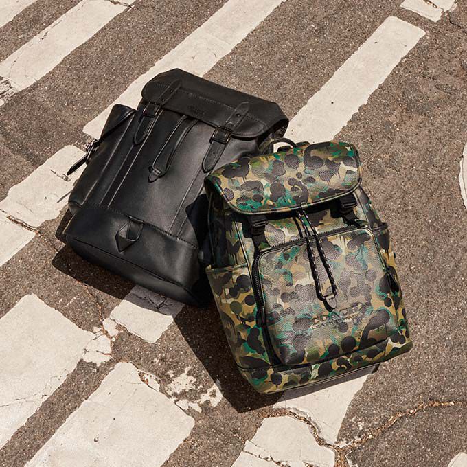 Férfi COACH® League Flap With Camo Print Hátizsák Fekete Zöld Kék | HUAHV193