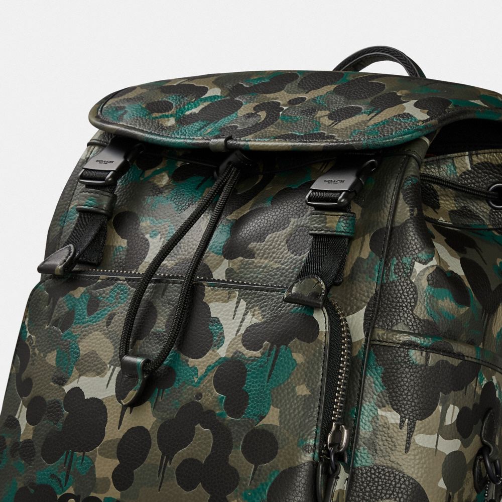 Férfi COACH® League Flap With Camo Print Hátizsák Fekete Zöld Kék | HUAHV193