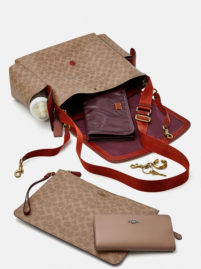 Női COACH® Baby Messenger In Signature Canvas Kézitáska Barna Piros | HUOKQ819