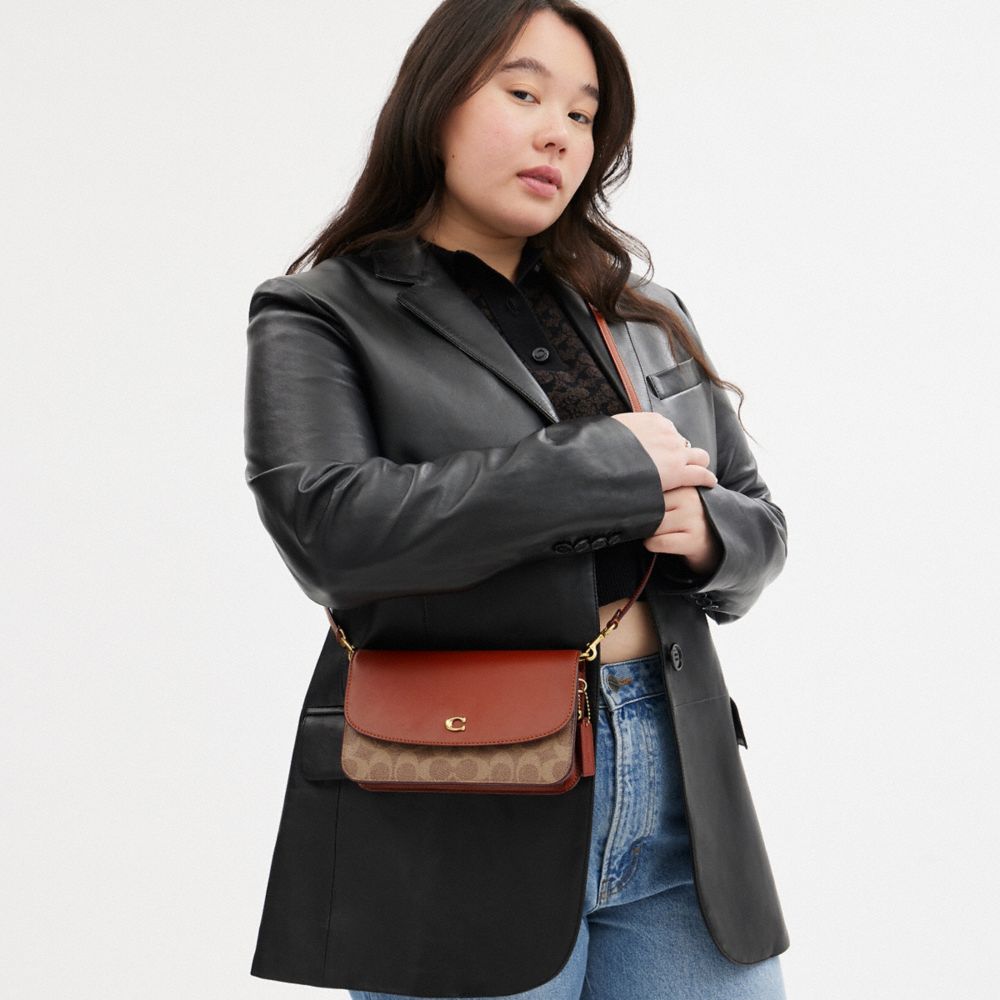 Női COACH® Hayden In Signature Canvas Crossbody Táska Barna Piros | HUPJX785