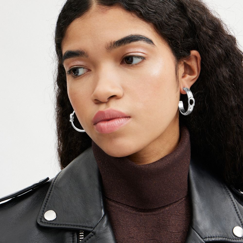 Női COACH® Tabby Hoop Earring Titán | HUWNK566